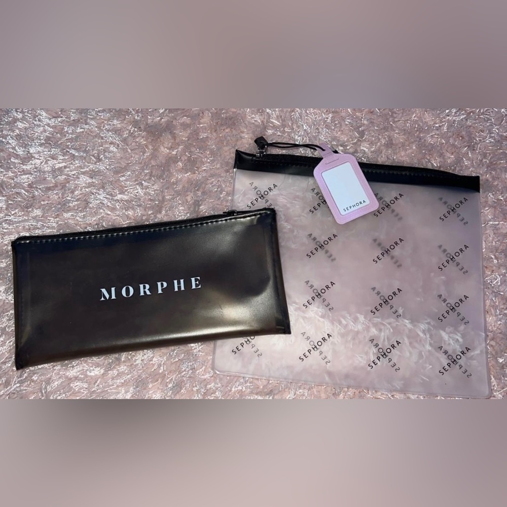 2 PIECE SET OF MAKE UP BAGS